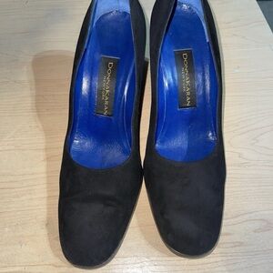 *Authentic* Donna Karan Black And Blue Heels Size 10